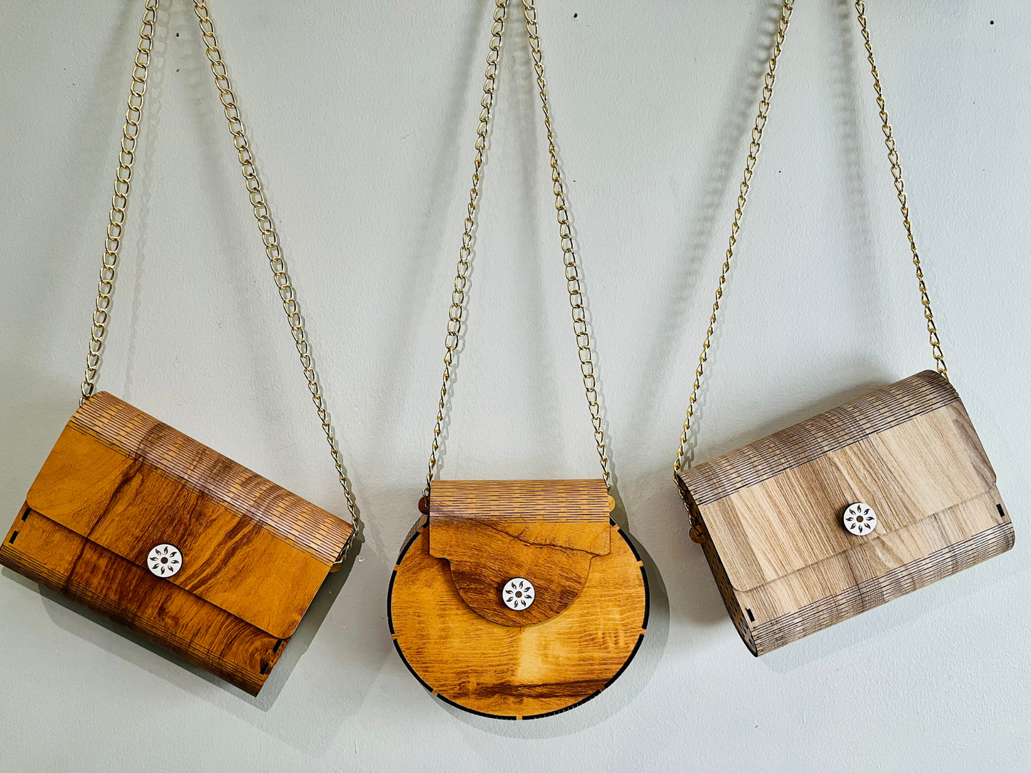 Handcrafted Wooden Clutch Purse: Elegant Square Design with Gold Chain