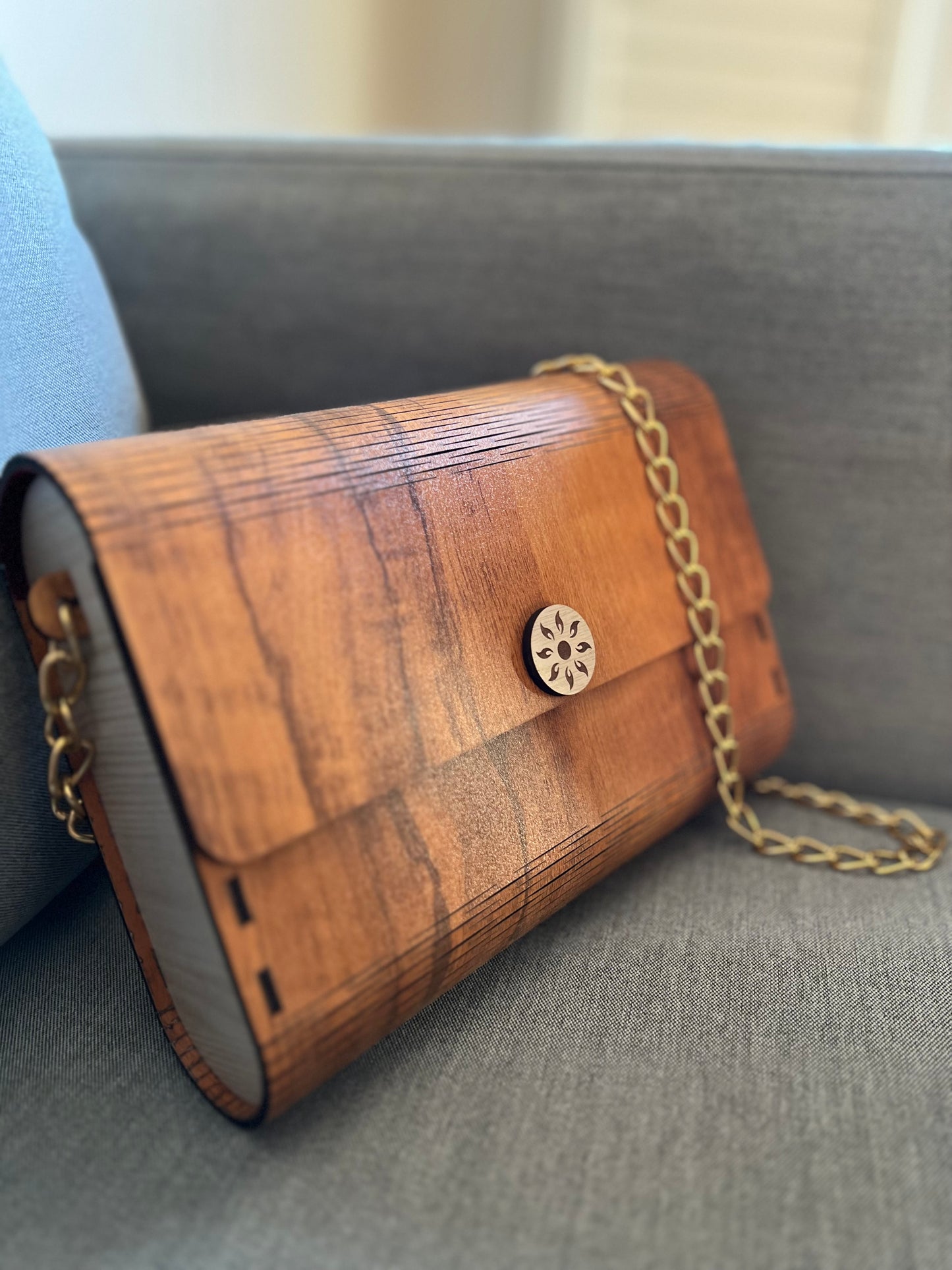 Elegant Wooden Handbag for Women | Stylish American-Inspired Purse | Handmade Laser-Engraved Clutch | Unique Gift for Her | Gift for her