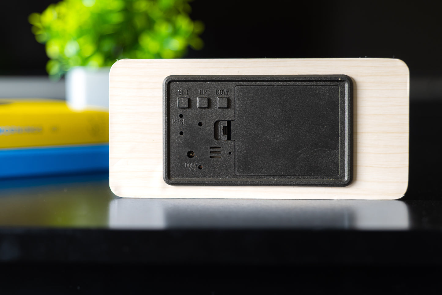 Minimalist Wooden LED Alarm Clock: Temperature & Humidity Display