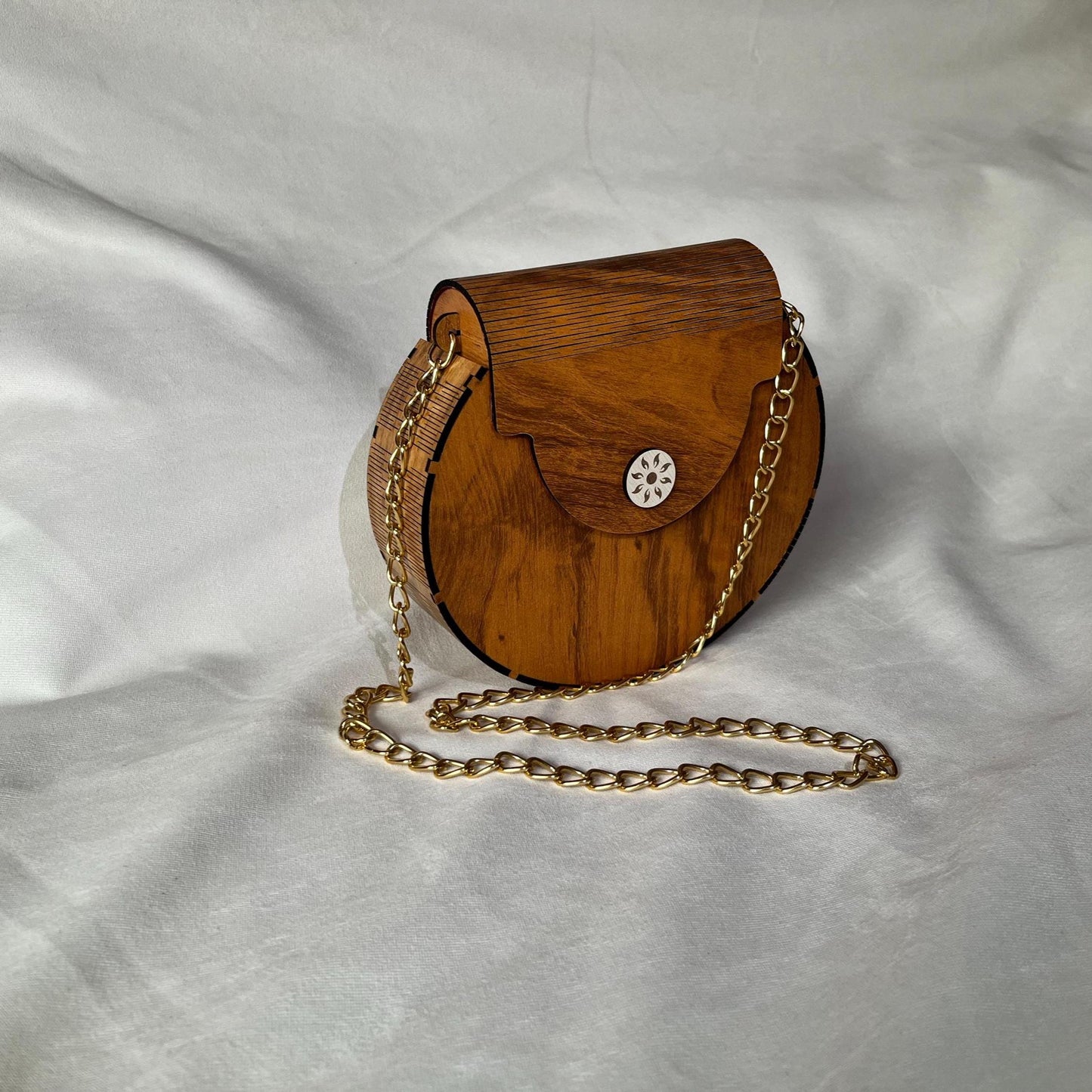 Elegant Wooden Handbag for Women | Stylish American-Inspired Purse | Handmade Laser-Engraved Clutch | Unique Gift for Her | Gift for her …