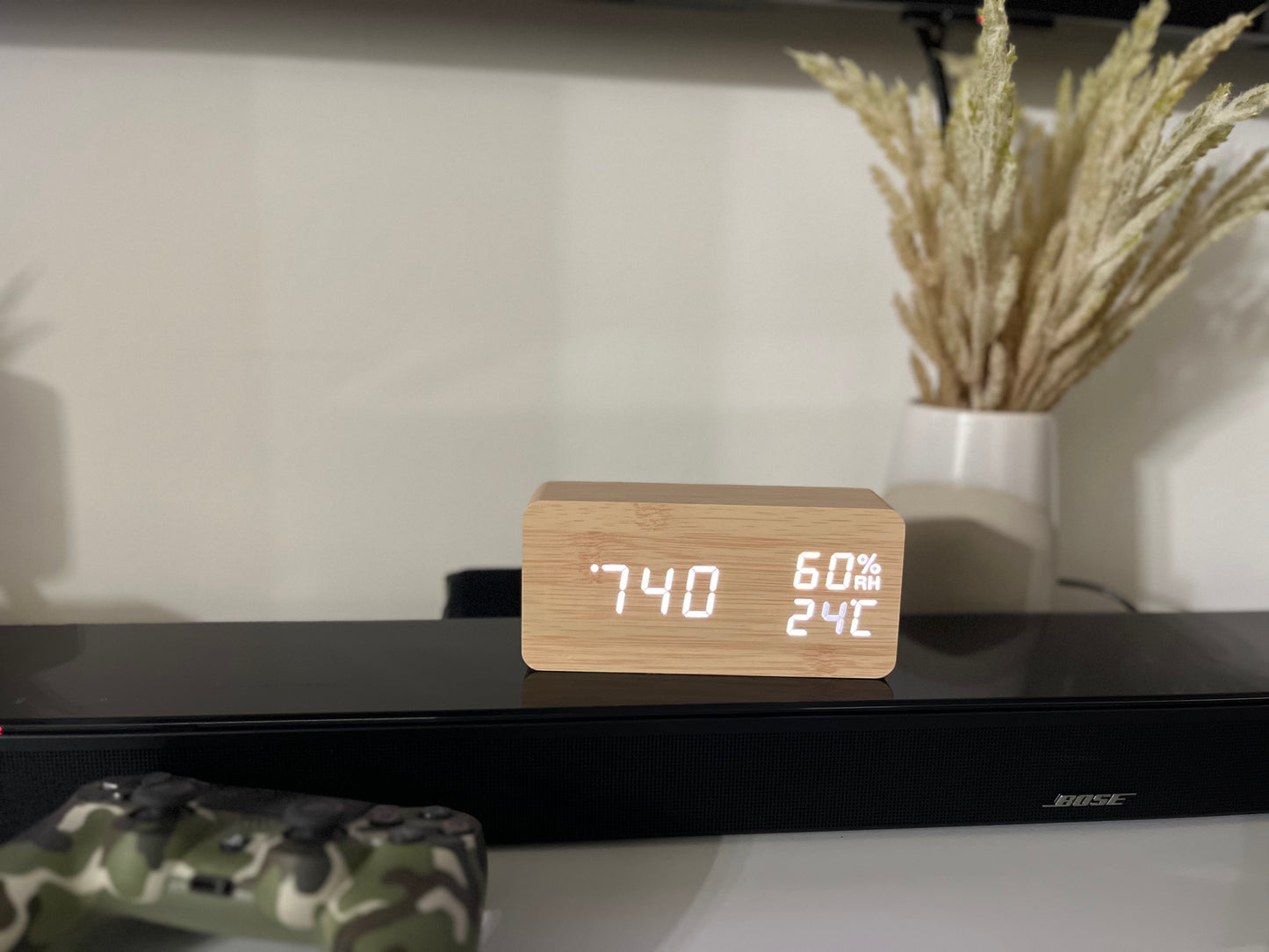Minimalist Wooden LED Alarm Clock: Temperature & Humidity Display