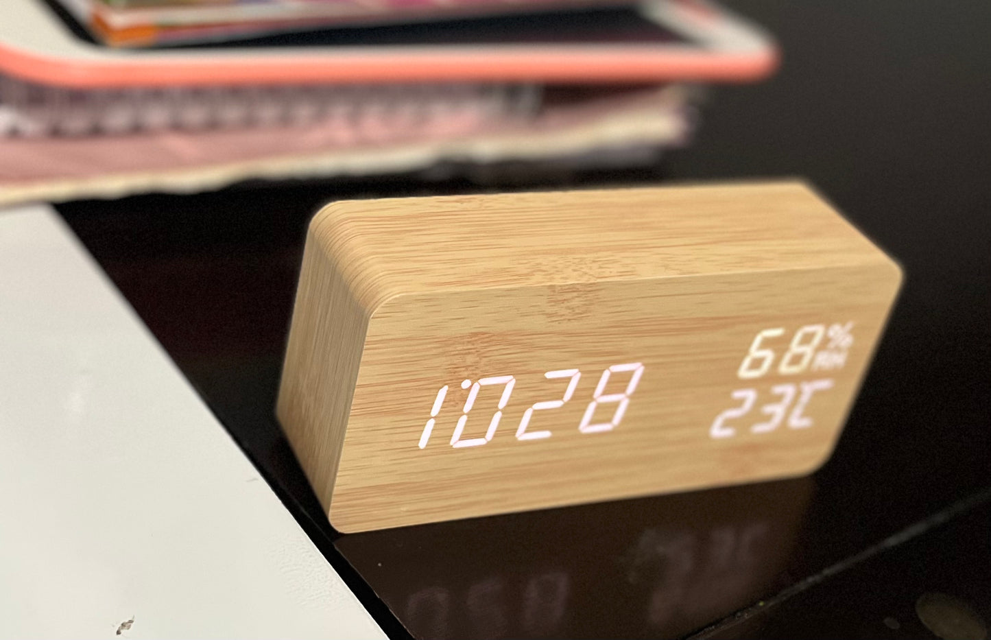 Minimalist Wooden LED Alarm Clock: Temperature & Humidity Display